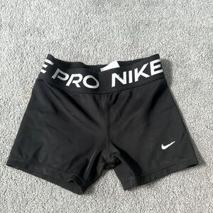 Black girls small Nike biker shorts